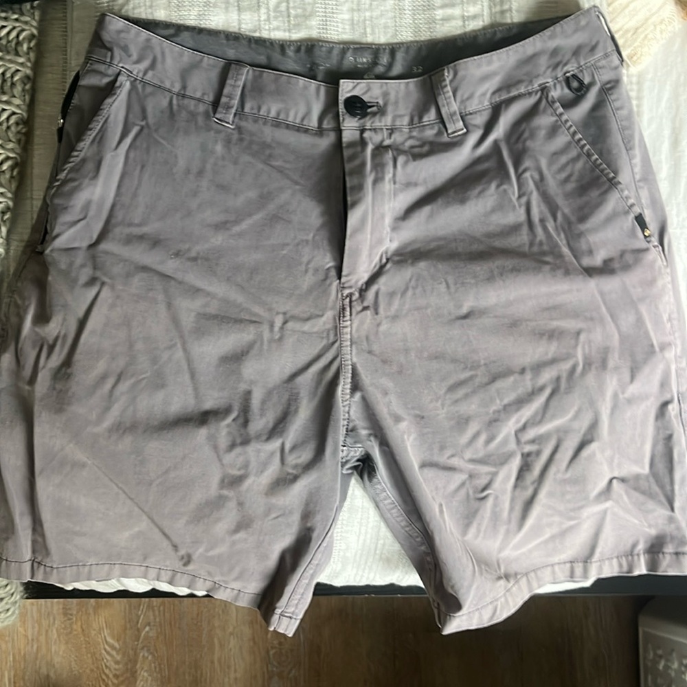 Quiksilver amphibian shorts. Grey. 32